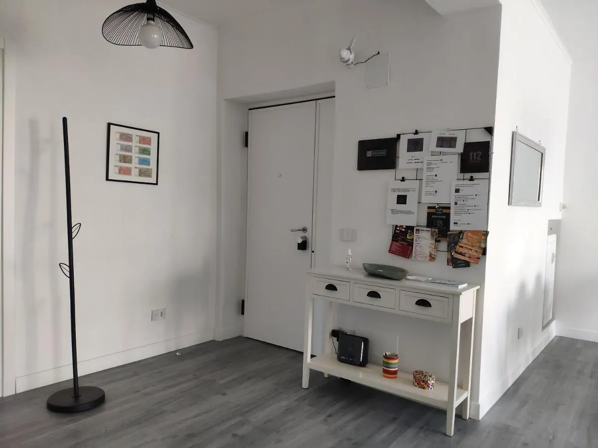 Apartament Casa Giustiniano - Metro San Paolo Rzym 0*,  Włochy